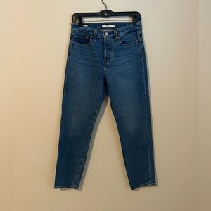 Levi's Wedgie Jeans Size 26 Medium Wash